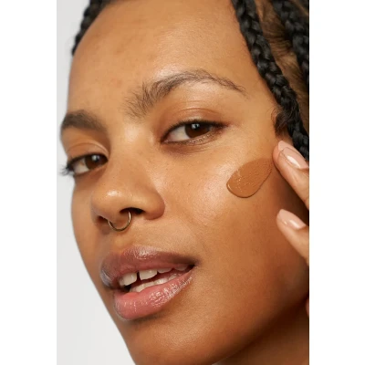 Afbeelding van Nyx Professional Makeup BARE WITH ME BLUR TINT Foundation, Dames, Maat: 30 g, Nutmeg