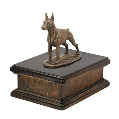 Afbeelding van Art Dog Custom Mama Sitting Statue Memorial Urn Handgemaakt koud gegoten brons op berkenhouten voet 24,5x29x21cm 5l Doberman