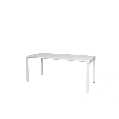 Afbeelding van Cubeo 4 poot bureau, zit/zit hoogte verstelbaar (62 85cm) dmv slinger met 200x80cm krijtwit 25mm blad en wit (RAL9010) frame