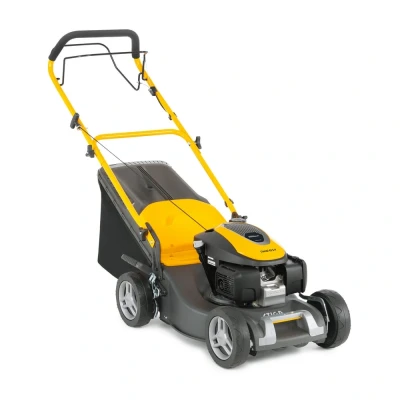 Afbeelding van Stiga COMBI 43 S H Benzine Grasmaaier Honda GCVx 145 cc OHV 41 cm zelfrijdend staal 4 in 1 ergo 6 pos hoogteinstelling