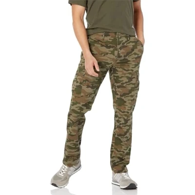 Afbeelding van Amazon Essentials Men&#039;s Cargobroek, stretch, slim fit (verkrijgbaar in grote en lange maten), Groen Camo, 40W / 29L