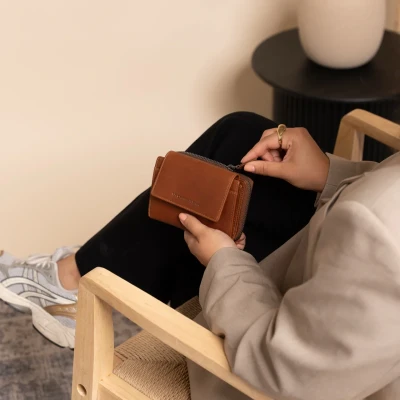 Afbeelding van Portemonnee ASCOT Wax Pull Up leer cognac