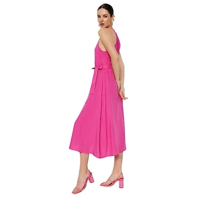 Afbeelding van Trendyol Steen Riem A Lijn Halternek Midi Viscose Geweven Jurk Twoss19El0155