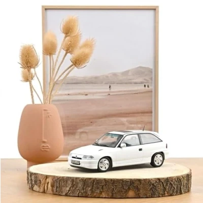 Afbeelding van Opel Astra GSi Norev Modelauto 1:18 1991 183673 Schaalmodel