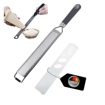 Afbeelding van Premium Zester rasp, parmezaanse citroenrasp, nootmuskaatrasp, gemberrasp en nog veel meer, vlijmscherp roestvrij stalen lemmet, vaatwasmachinebestendig, inclusief schraper reinigingsborstel