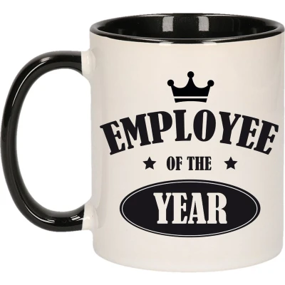 Afbeelding van 1x stuks personeel / collega cadeau mok zwart werknemer van het jaar feest mokken