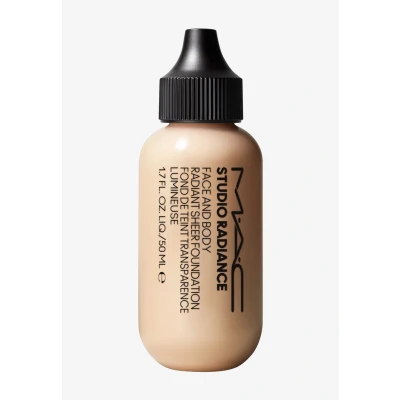 Afbeelding van M·A·C Studio Radiance Face and Body Radiant Sheer Foundation C0 50 ml