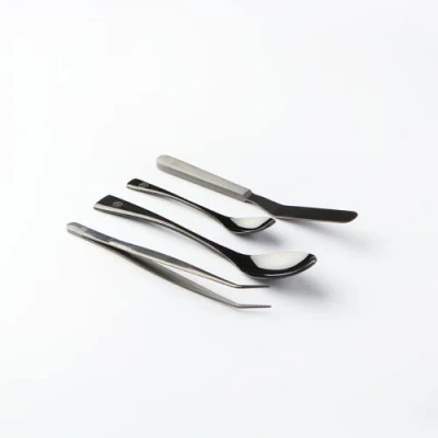 Afbeelding van Chef Frank Haasnoot Plating Kit Utensil Set Zwart 4 stuks hoogwaardig culinair keukengereedschap inclusief case Culinaire Garneer pincet &amp; Quenellepels Food Styling