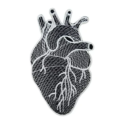 Afbeelding van Finally Home Anatomisch hart in zwart wit strijkplaatjes om op te strijken Patch, opstrijkmotieven