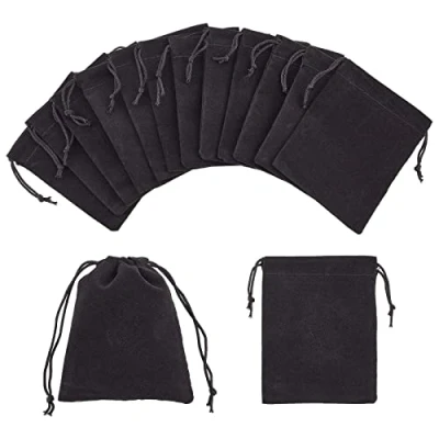 Afbeelding van NBEADS 100 stuks trekkoord fluwelen bruiloft feest gunst zakken zakjes sieraden zakje geschenkzakken voor Kerstmis Valentijnsdag geschenkverpakking, zwart, 8,5 x 7 cm