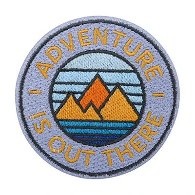 Afbeelding van Finally Home Adventure Collection: is out there patch om op te strijken wandelen outdoor patches, bergstrijkpatches, patches wandelaars rugzakken
