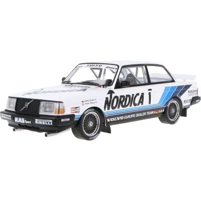 Afbeelding van Volvo 240 Turbo #1 ETCC Brünn 1986 1:18 IXO Models