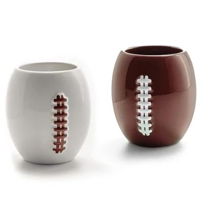 Afbeelding van 40YARDS American Football kopje/koffiemok (330 ml) in set van 2, keramiek met verhoogde voetbalnaad voor cappuccino, flat white, Americano, thee &amp; meer