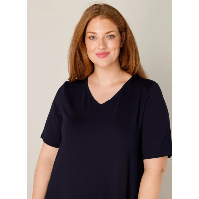 Afbeelding van Base Level Curvy A lijn jurk Abernathy donkerblauw