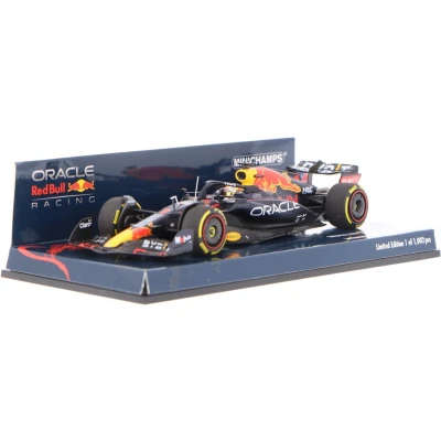 Afbeelding van Oracle Red Bull Racing RB18 #1 Winner Azerbaijan GP 2022 1:43 Minichamps