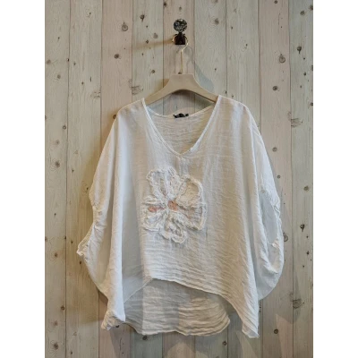 Afbeelding van 100% Linnen top blouse met prachtige bloem oversized kleur WIT hammam Onesize