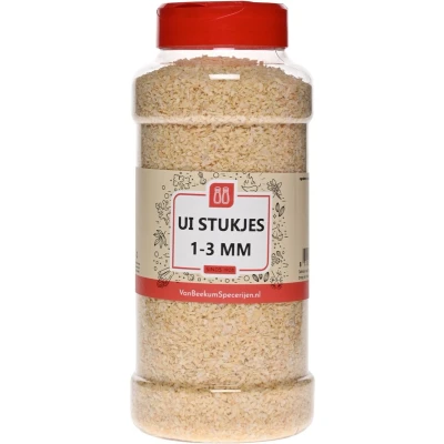Afbeelding van Van Beekum Specerijen Ui Stukjes 1 3 mm Strooibus 400 gram