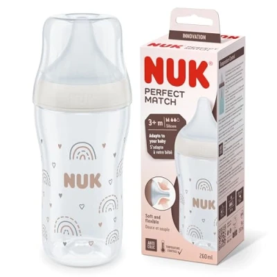Afbeelding van NUK Perfect Match fles 3+ maanden past zich aan het gehemelte temperatuurregeling anti koliek ventilatie 260 ml BPA vrij medium siliconen zuiger regenboog