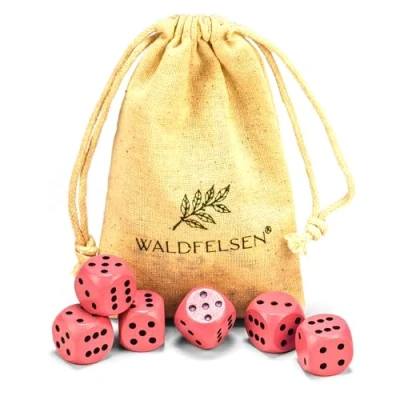 Afbeelding van Waldfelsen 6, 12, 20, 30 of 50 hoogwaardige houten kubussen van echt beukenhout, 16 mm standaard dobbelstenen met stoffen zak, kubusset (roos, 6 stuks)