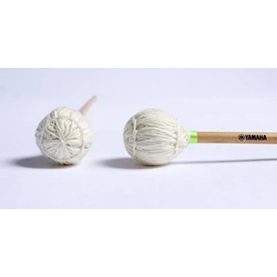 Afbeelding van Yamaha MKAW05 Keiko Abe marimba mallet medium hard licht groen