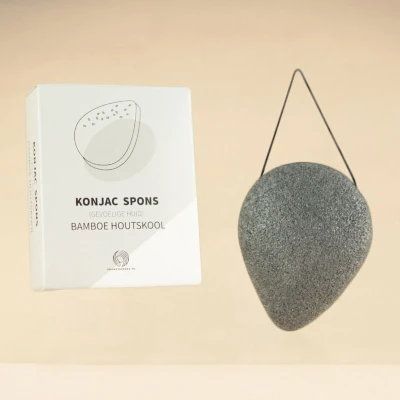 Afbeelding van ShampooBars Konjac spons Bamboe houtskool (gevoelige huid) Haibu by Kapperskorting.com