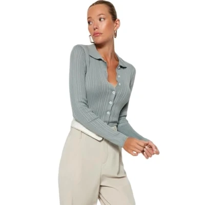 Afbeelding van Trendyol Zwarte Geribbelde Polokraag Gebreide Cardigan Twoaw20Hi0070