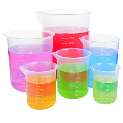 Afbeelding van GZLFH 6 stuks laboratoriummaatbekers, transparante kunststof maatbekers, 50 ml, 100 150 250 500 1000 onbreekbaar, hittebestendig, nauwkeurige schaal voor dagelijkse doe het zelf laboratoriummetingen