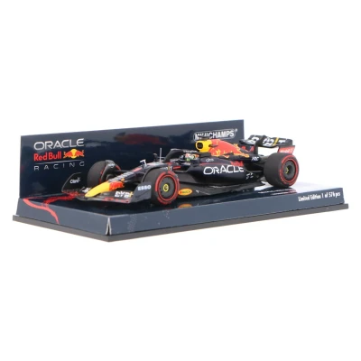 Afbeelding van Oracle Red Bull Racing RB18 #1 Winner Hungarian GP 2022 1:43 Minichamps