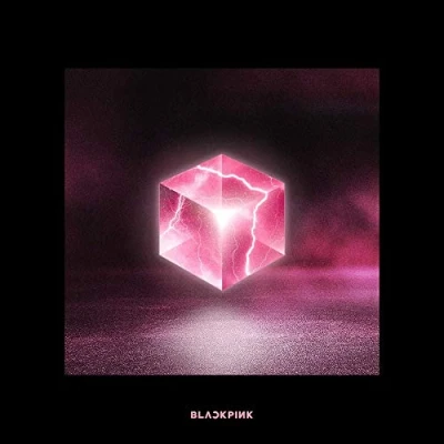 Afbeelding van BLACKPINK Vierkant omhoog 1e Mini Album (Zwarte Versie) CD+Fotoboek+Songteksten Boek+Foto Ansichtkaart+Fotokaart+Selfie Fotokaart+(Extra 5 Fotokaarten)