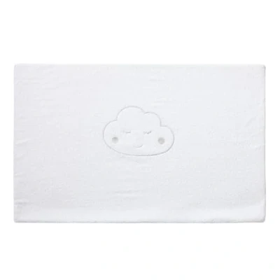 Afbeelding van Cloudy 10 schuin vlak voor bed 60 x 120 cm