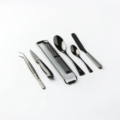Afbeelding van Chef Frank Haasnoot Plating Kit Utensil Set Deluxe Zwart 6 stuks hoogwaardig culinair keukengereedschap inclusief case Culinaire Garneer pincet &amp; Quenellepels Food Styling
