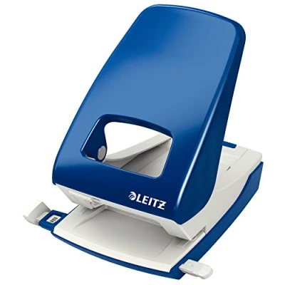 Afbeelding van Leitz Sterke kantoorperforator van metaal, voor 40 vellen, aanslagrail met formaataanduidingen, ergonomisch design, blauw, 51386035