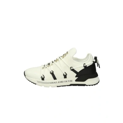 Afbeelding van VERSACE JEANS COUTURE Model: lage slip on sneakers Bovenmateriaal: 100% technische stof. Voering en binnenzool: leer Onderkant: rubber. Details: uitneembaar voetbed, wit 003, 42 EU