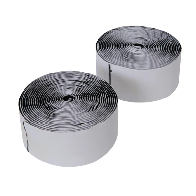 Afbeelding van Fixman Zwarte klittenband rollen, zelfklevend, 2 pak 50 mm x 5 m
