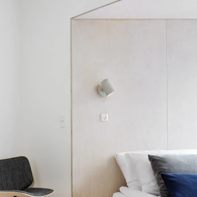 Afbeelding van HAY Noc Wall Button LED wandlamp, wit