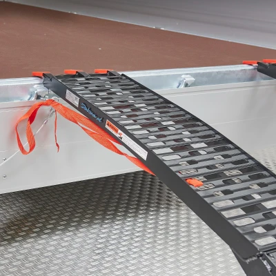 Afbeelding van Datona Extra Verstevigde Zwarte Oprijplaat Voor Motoren 225 Cm (225 x 28 15 cm)