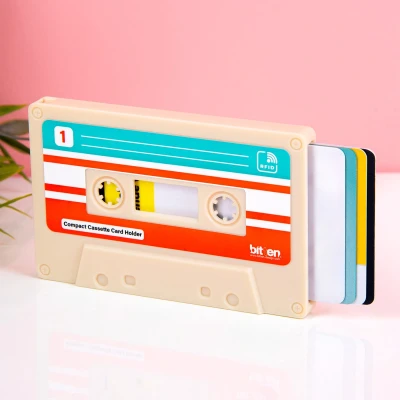 Afbeelding van Cassettebandje Kaarthouder Beige