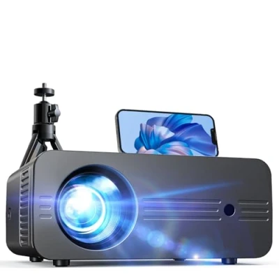 Afbeelding van Beamer WiFi Bluetooth 5G mit Gehäuse, 10000 Lumen Full HD 1080P Native 4K Kompatibel, iZEEKER Tragbarer Heimkino 300&#039;&#039; Bildschirm für iOS/Android/PC/PS5/TV Stick/Xbox