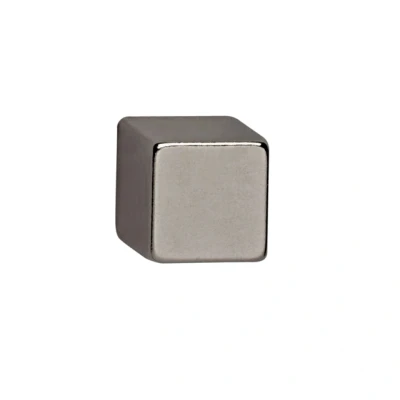 Afbeelding van Magneet MAUL Neodymium kubus 10x10x10mm 3.8kg nikkel