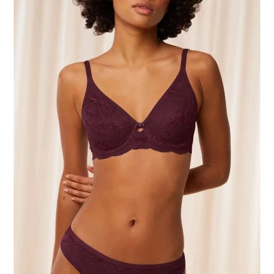 Afbeelding van Triumph Amourette Charm T W02 Deep Burgundy, Bourgondië, 90E