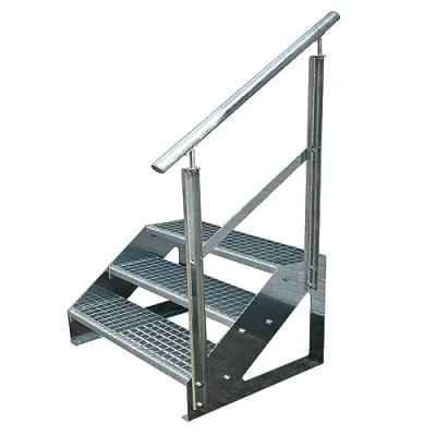 Afbeelding van Grating stalen Stringer trap 3 Treden Vrijstaande Volledig gegalvaniseerd met reling rechts Afmetingen (L x B H) 63cm 120cm 57cm Weerbestendig en corrosiebestendig