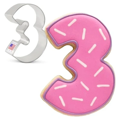 Afbeelding van Nummer drie # 3 koekjessnijder 3,25 inch, gemaakt in de VS door Ann Clark