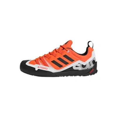 Afbeelding van adidas Uniseks Volwassen Terrex Swift Solo 2.0 Hiking Shoes, Orange / Core Black Crystal White, 47 1/3 EU