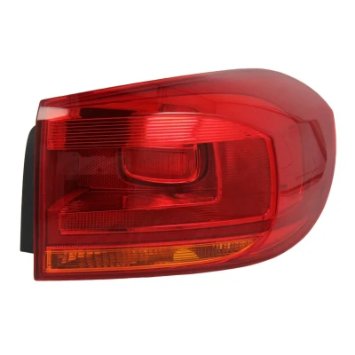 Afbeelding van ALKAR 2212134 Achterlicht rechts Buitenste deel Zonder lamphouder VOLKSWAGEN: Tiguan I (5N) 2.0 TDI, TFSI, 1.4 TSI, TSI 4motion