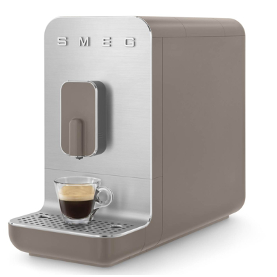 Afbeelding van SMEG Volautomatische Koffiemachine 1350 W Taupe 1.4 liter BCC01TPMEU