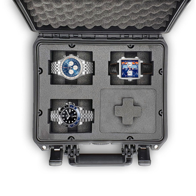 Abbildung von MC CASES Uhrenkoffer Transportkoffer für bis zu 4 Uhren Reisekoffer Wasserdicht Abschließbar Perfekt Reisen Extrem geschützt