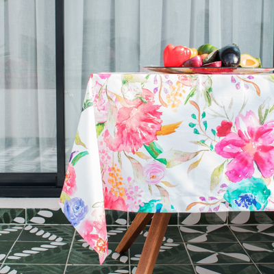 Afbeelding van Happy Friday Tablecloth Pink bloom 150x150 cm Multicolor