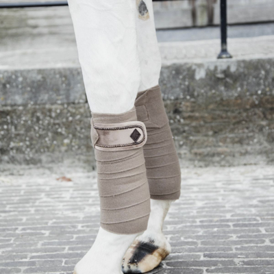 Abbildung von Kentucky Bandagen Polar Fleece Velvet Pearls Beige Warmblut
