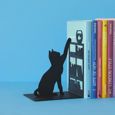 Afbeelding van Balvi boekensteun vissende kat Zwart / 17 x 13 10 cm Metaal