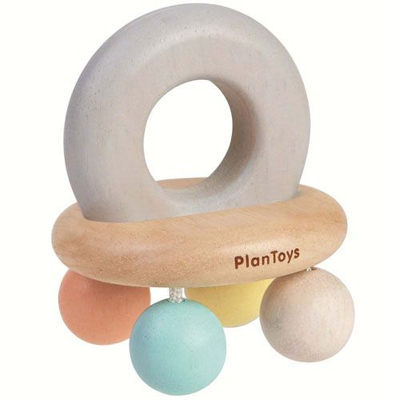 Afbeelding van Plan toys houten belletjes rammelaar